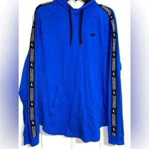 Hollister Hooded Tee